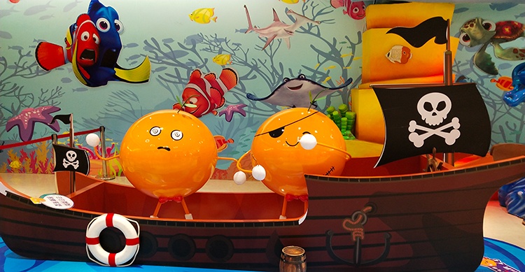 玻璃鋼卡通表情包雕塑創(chuàng)意擺件