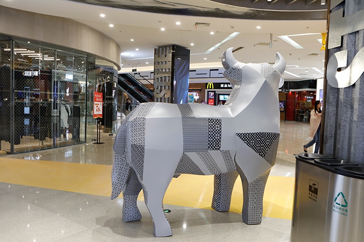 玻璃鋼動(dòng)物雕塑切面抽象狗擺件