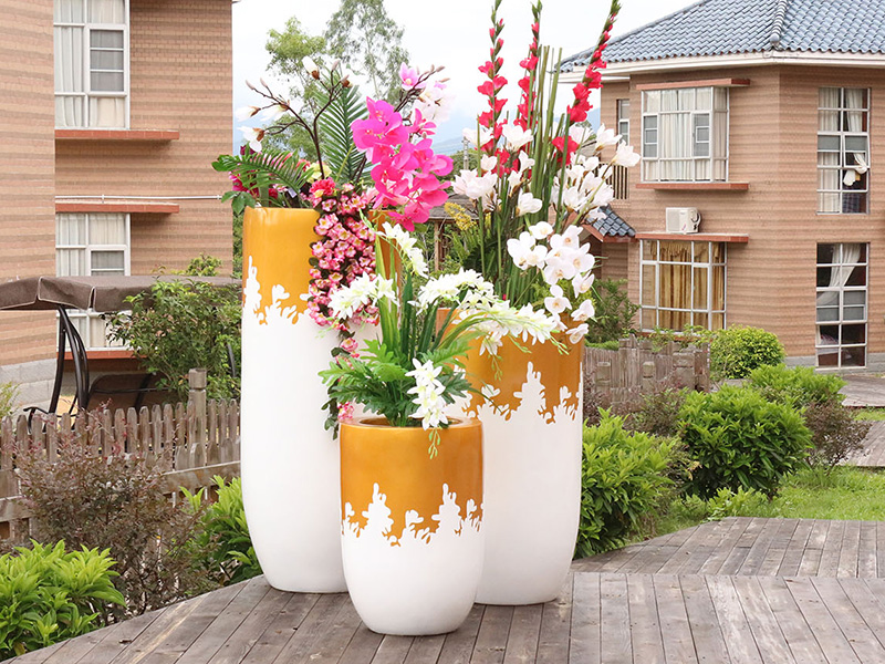 玻璃鋼子彈頭花盆組合