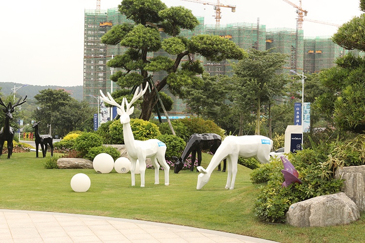 公園小區(qū)玻璃鋼動(dòng)物雕塑純色鹿擺件