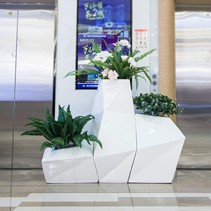 玻璃鋼景觀花盆不可替代的裝飾作用! 玻璃鋼景觀花盆不可替代的裝飾作用!