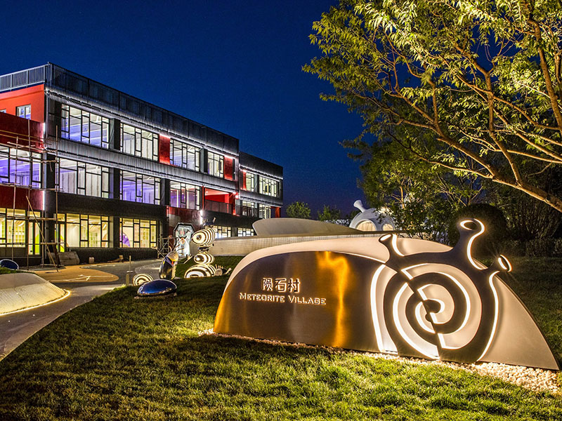 戶外玻璃鋼不銹鋼美陳雕塑景觀小品定制案例