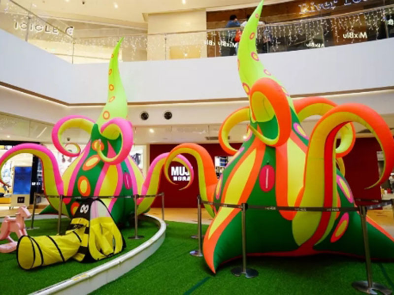 室內(nèi)玻璃鋼商場美陳雕塑景觀小品案例