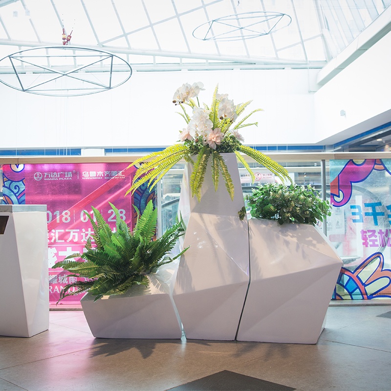 長條玻璃鋼座椅，這些款式有你喜歡的嗎?