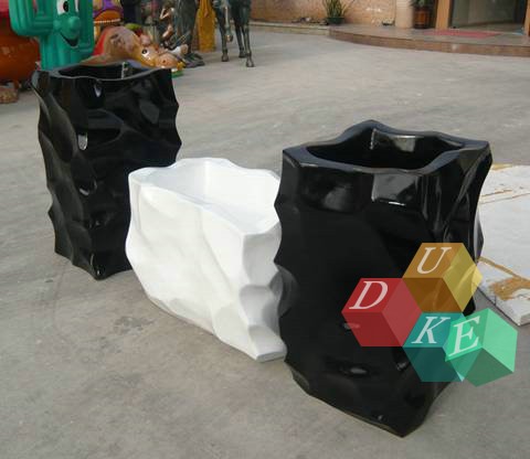 玻璃鋼價格大概一平方多少錢?