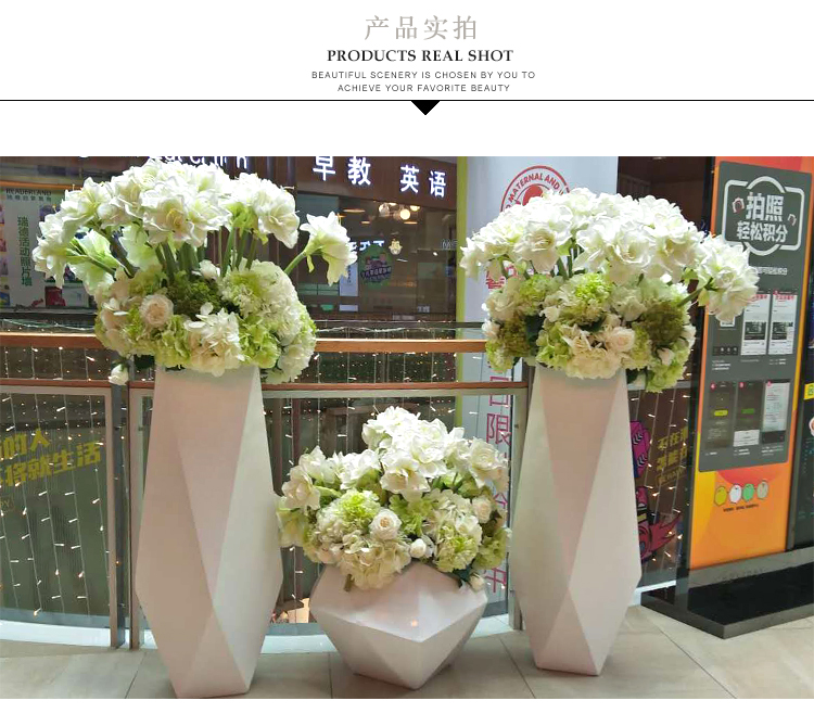 玻璃鋼花盆和普通花盆對(duì)比，有你想不到的優(yōu)勢(shì)!