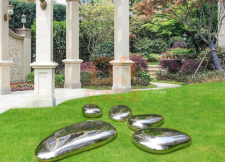 不銹鋼水滴鏡面石頭雕塑坐凳