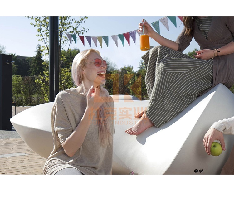 玻璃鋼不規(guī)則座椅