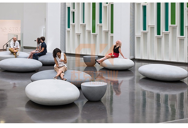 玻璃鋼戶(hù)外創(chuàng)意鵝卵石坐凳