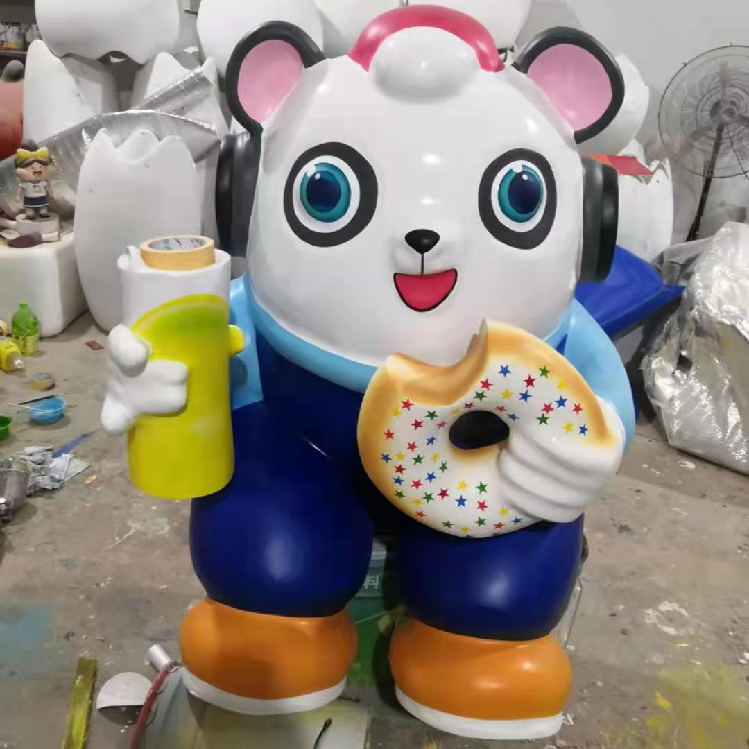 熊貓玻璃鋼雕塑餐飲商業(yè)街網(wǎng)紅打卡雕塑