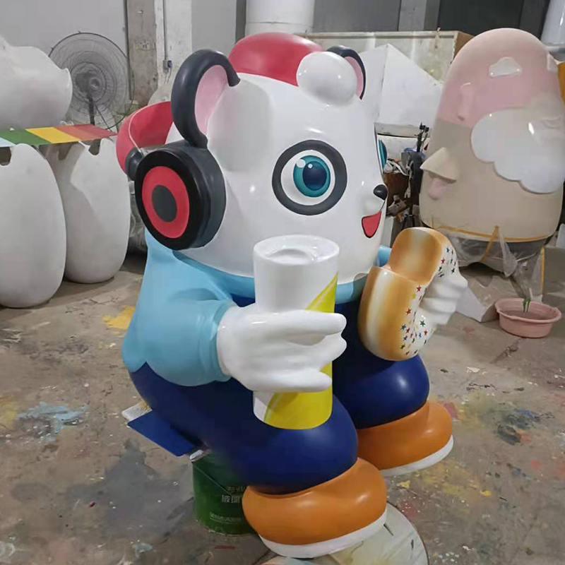 熊貓玻璃鋼雕塑餐飲商業(yè)街網(wǎng)紅打卡雕塑