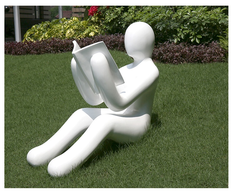 玻璃鋼看書雕塑