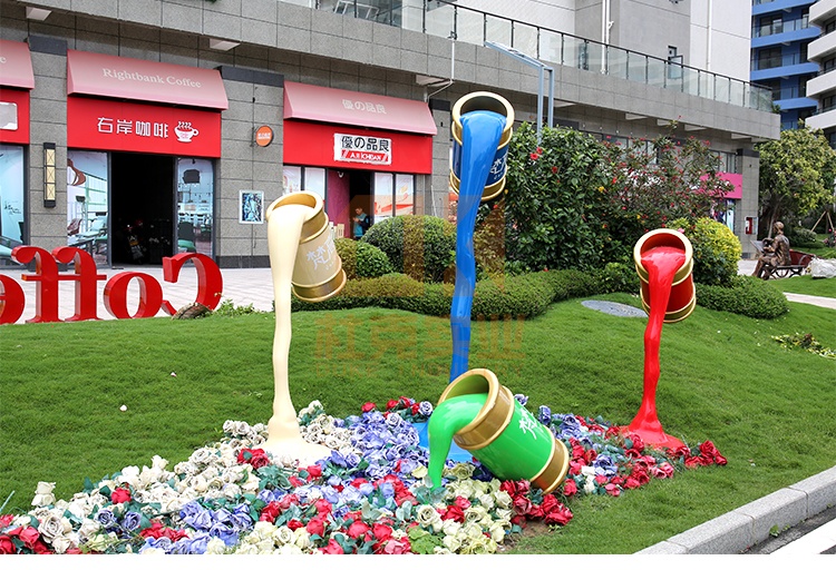 玻璃鋼油漆桶雕塑