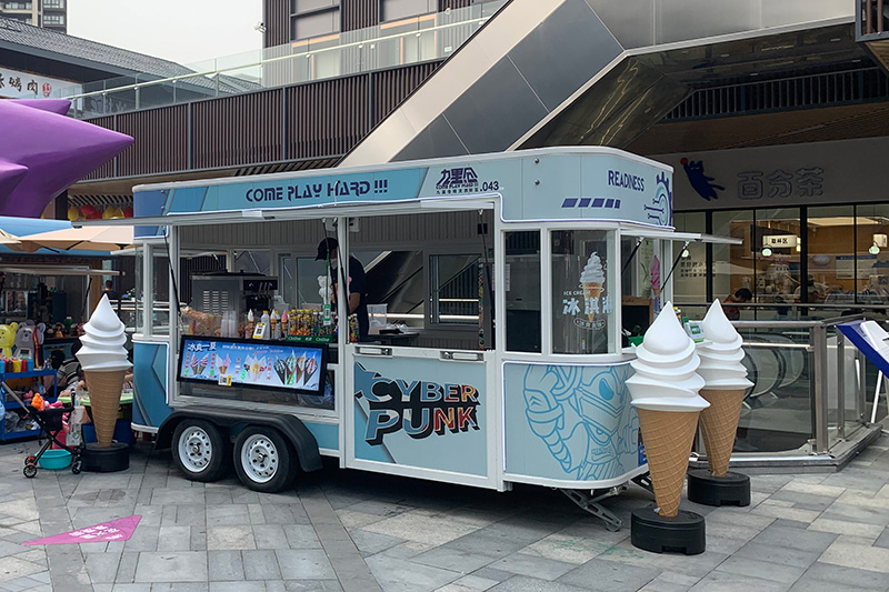 網(wǎng)紅街區(qū)美陳餐車不銹鋼金屬藝術(shù)擺攤車