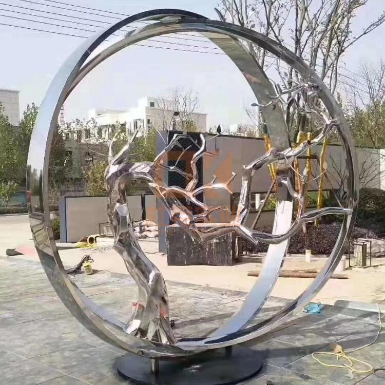 不銹鋼圓環(huán)樹枝雕塑