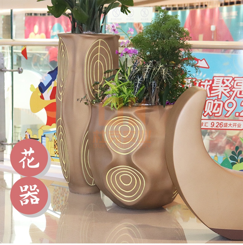 玻璃鋼復(fù)古藝術(shù)商場花盆