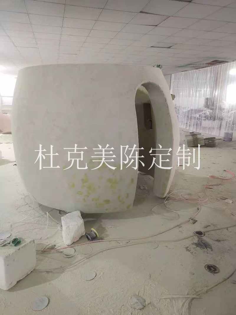 玻璃鋼蘑菇屋，蘑菇屋造型為什么都采用玻璃鋼制作!