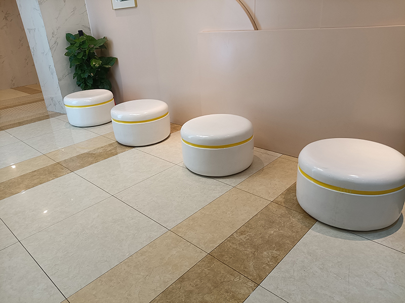 玻璃鋼座椅哪有定做的廠家，杜克實業(yè)20年玻璃鋼座椅生產(chǎn)廠家!