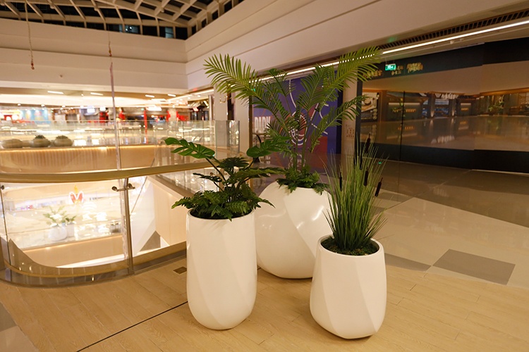 商場玻璃鋼異形花缽組合 商場玻璃鋼異形花缽組合