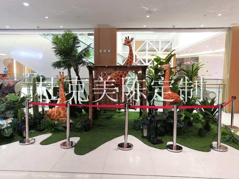 河南鄭州佳紛天地商城美陳雕塑小品擺件花盆座椅案例