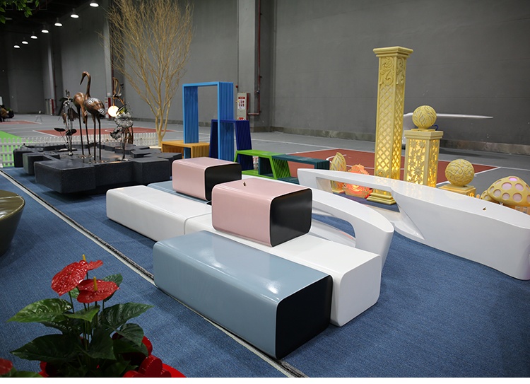 玻璃鋼長條坐凳藝術(shù)景觀座椅