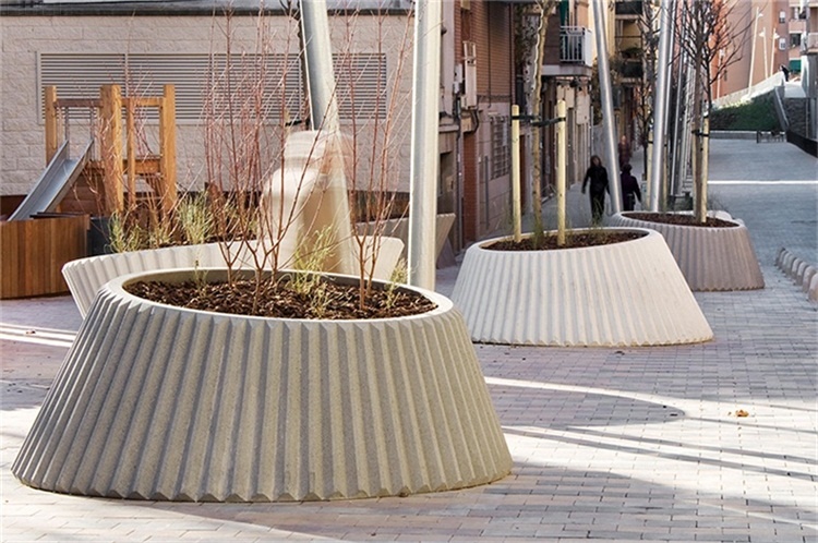 玻璃鋼景觀花盆藝術(shù)造型商業(yè)花箱 玻璃鋼景觀花盆藝術(shù)造型商業(yè)花箱