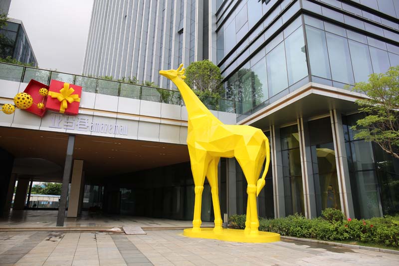 亞鋼1號(hào)商業(yè)戶外景觀美陳雕塑小品制作案例