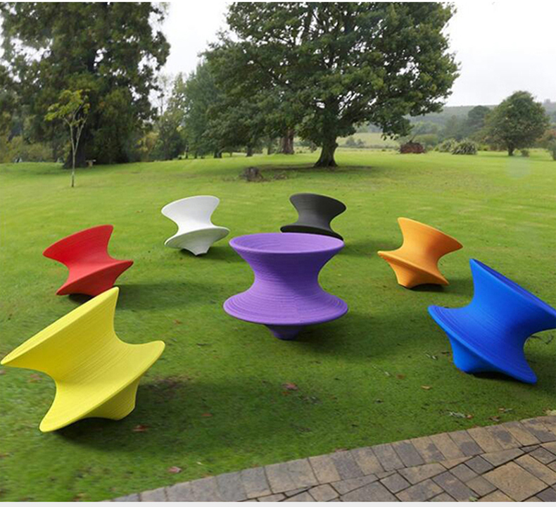 360度旋轉(zhuǎn)玻璃鋼不倒翁陀螺座椅