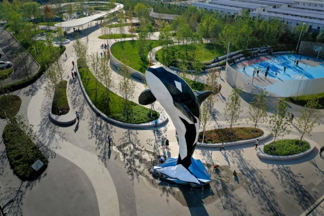 玻璃鋼鯨魚雕塑大型不銹鋼海豚動物景觀擺件