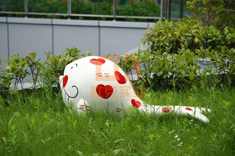 上海中環(huán)太平洋廣場美陳景觀雕塑小品制作案例