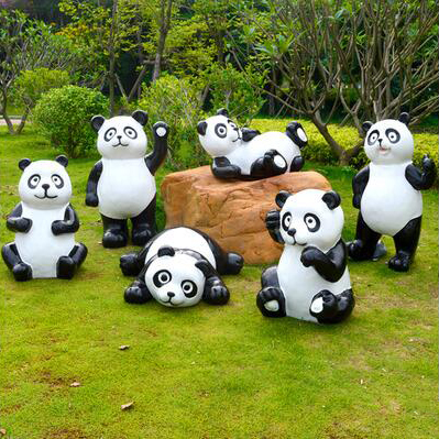 玻璃鋼大型熊貓爬墻雕塑切面景觀動(dòng)物擺件