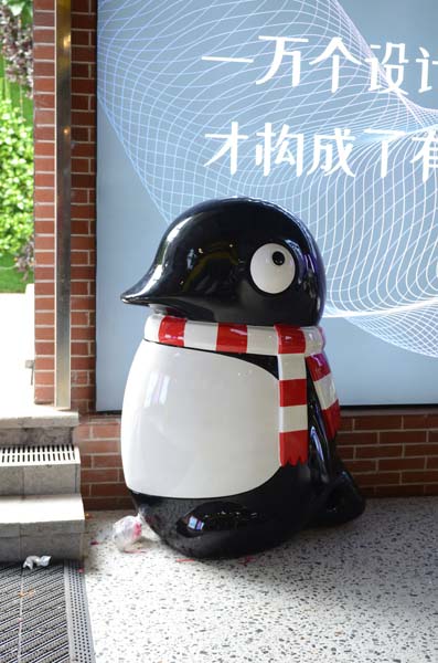 廣西桂林購物公園美陳景觀雕塑小品花盆座椅案例 廣西桂林購物公園美陳景觀雕塑小品花盆座椅案例