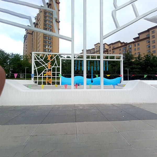 GRC混凝土長(zhǎng)條異形坐凳UHPC水磨石座椅