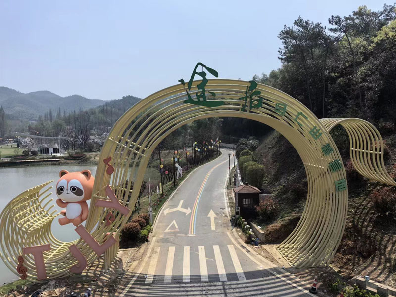 玻璃鋼卡通門頭造型雕塑藝術(shù)創(chuàng)意擺件 玻璃鋼卡通門頭造型雕塑藝術(shù)創(chuàng)意擺件