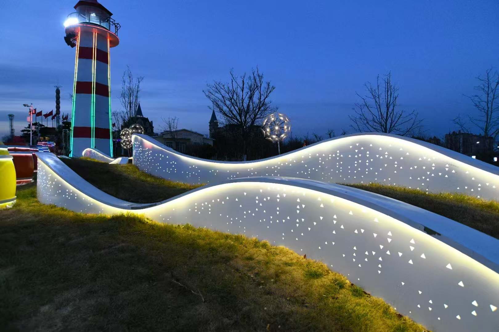 青島鋁板發(fā)光圍擋樹池定制案例