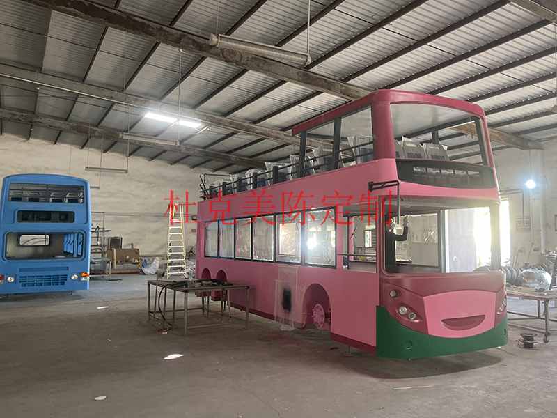 不銹鋼大巴車網(wǎng)紅街景餐車金屬打卡餐飲雕塑