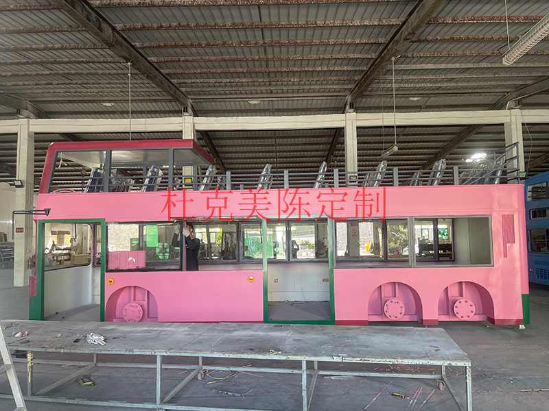 不銹鋼大巴車網(wǎng)紅街景餐車金屬打卡餐飲雕塑